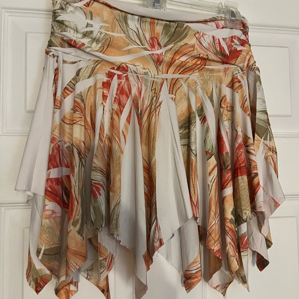 Carolina floral skirt. Size small